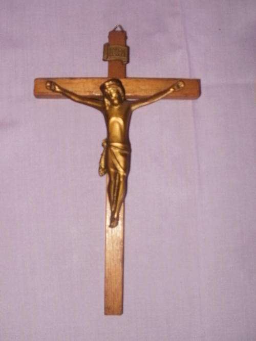 A VERY NICE CRUSIFIX OF JESUS