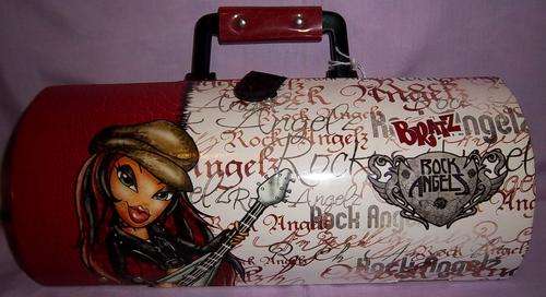 A BRATZ ROCK ANGELS HAND BAG