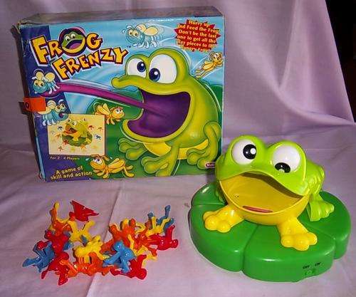 FROG FRENZY, FEED THE FROG