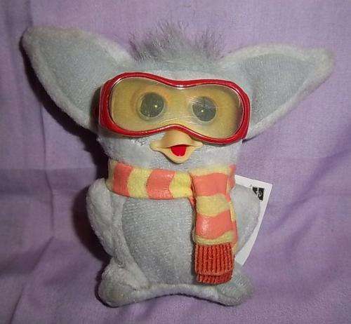 A SMALL FERBY SOFT TOY WITH ADJUSTABLE GLASSES, HASBRO 2007