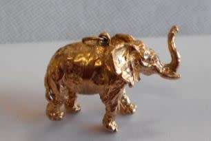 **9ct Gold Elephant - 8.7g - Impressive!