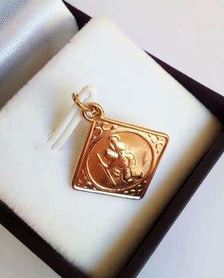 **9ct Gold Saint Christopher - Patron Saint of Travellers Pendant**