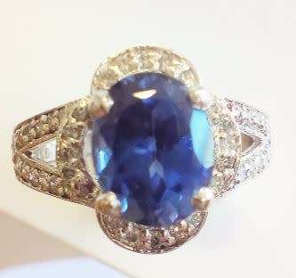 **Certified 1.80Ct Tanzanite & Diamond Gold Ring** Stunning!