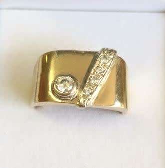 Heavy Solid 9K Gold Ring | Classic