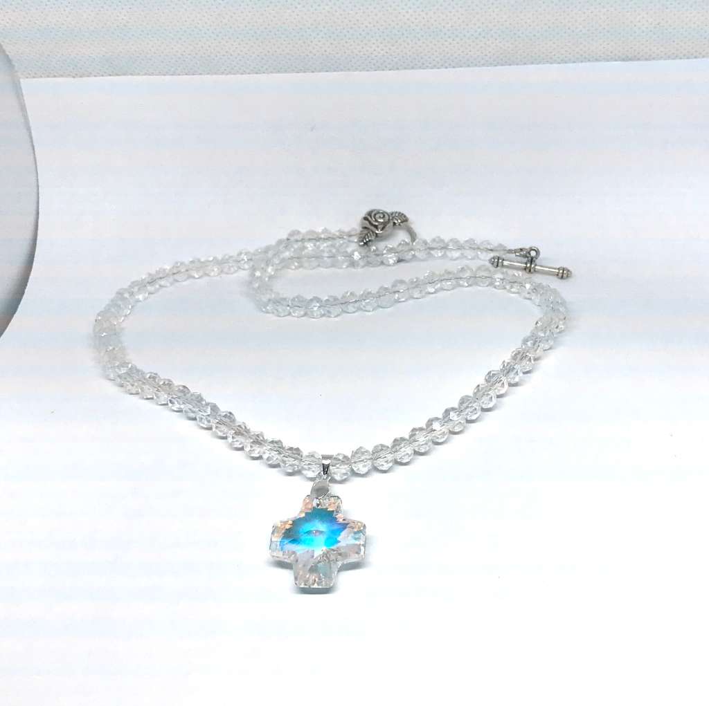 Swarovski Crystal Cross Necklace - Absolutely Stunning