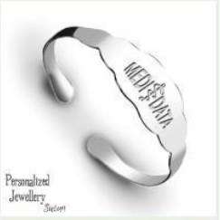 Scalloped Medical Data Bracelet *Free Engraving*