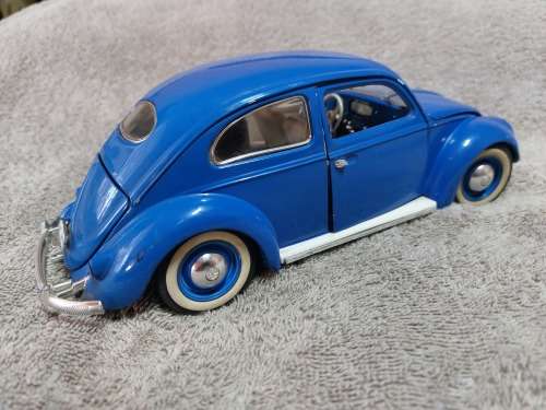 Bburago Beetle 1000 000th Anniversary.