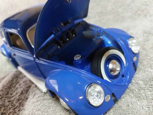 Bburago Beetle 1000 000th Anniversary.