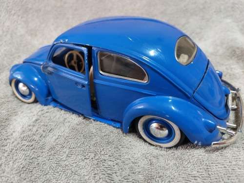 Bburago Beetle 1000 000th Anniversary.