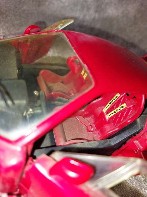 Hotwheels Ferrari F40 Scale 1/18