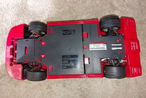 Hotwheels Ferrari F40 Scale 1/18