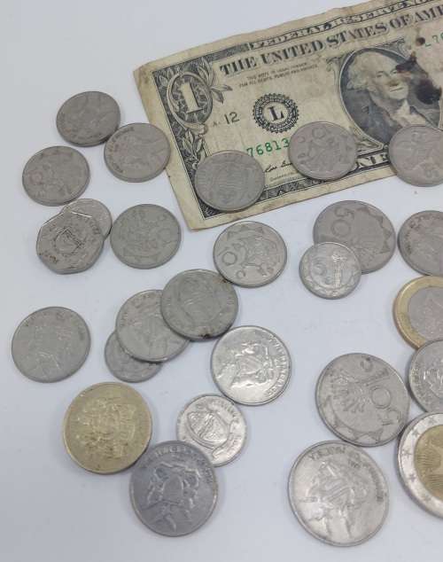 Mixed International Coins Lot