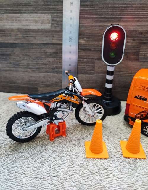 2014 KTM Motorcycle Set(Motorcycle & Transporter)