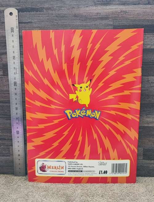 1999 Merlin`s by Topps Pokémon Sticker Album