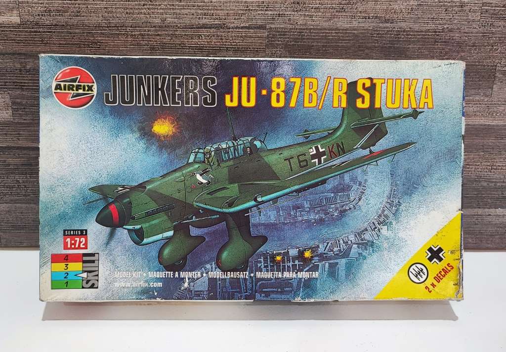 Vintage Airfix Model Junkers JU-87B/R Stuka Aircraft Kit Scale 1:72