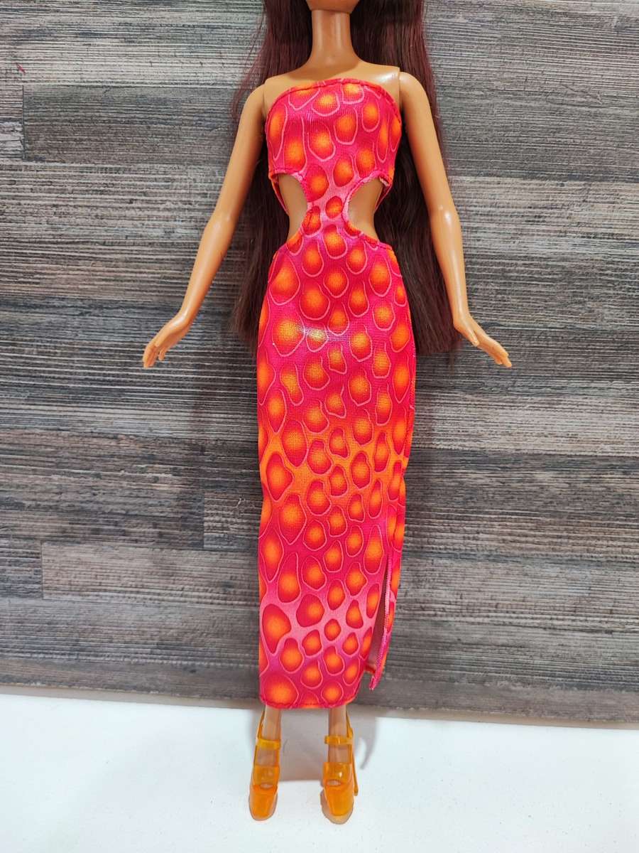 2001 Mattel Barbie - Kayla(Never been played with)
