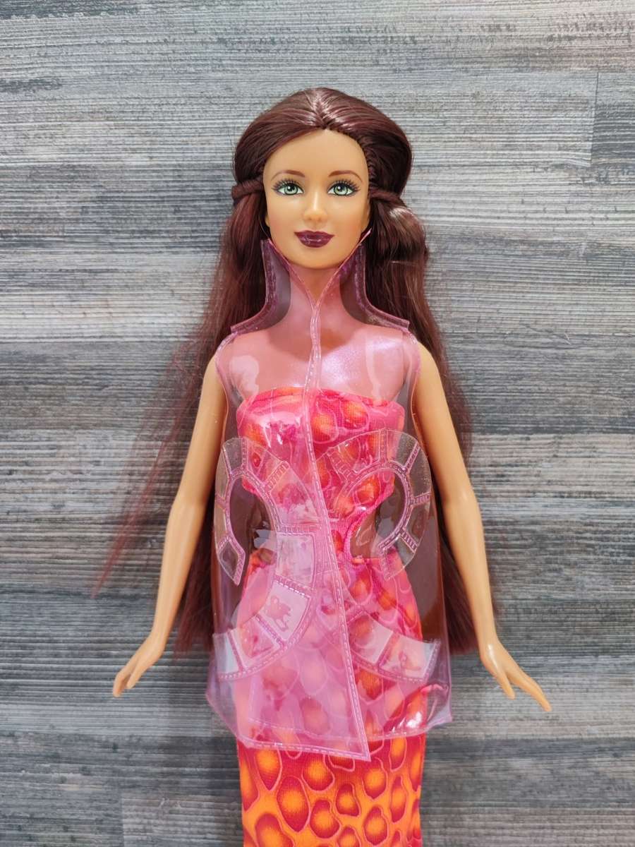 2001 Mattel Barbie - Kayla(Never been played with)
