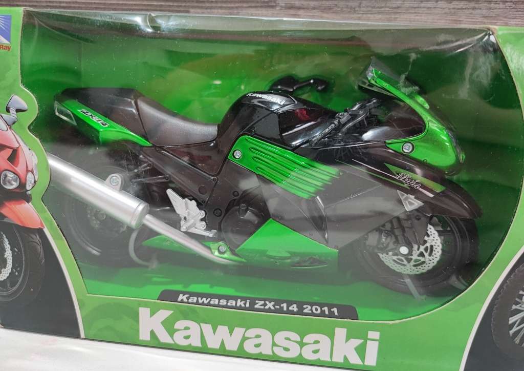 NewRay Kawasaki 2011 ZX-14