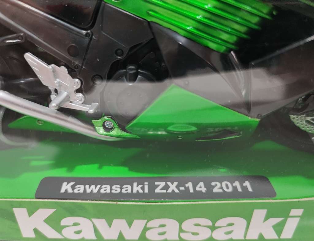 NewRay Kawasaki 2011 ZX-14