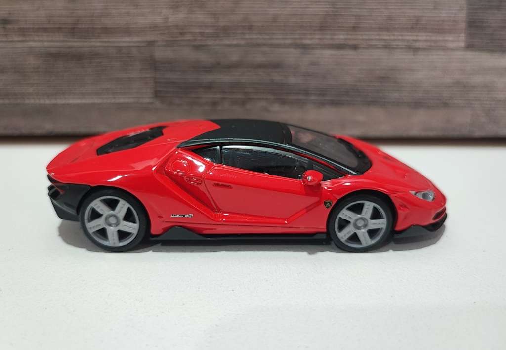 Maisto Lamborghini Centenario Model Car