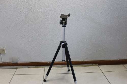 Vintage Tripod Hakuba
