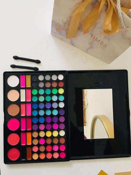 Brand New 78 Color Eyeshadow Higlighter Set--#7803