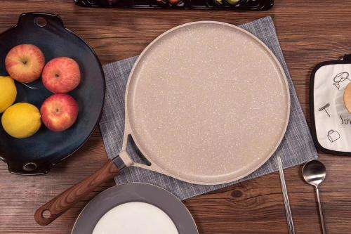 Non stick crepe pan Non stick roti pan Flat pan 28cm crepe pan Non stick Fry pan