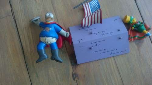 Simpsons Bart and Homer Diorama