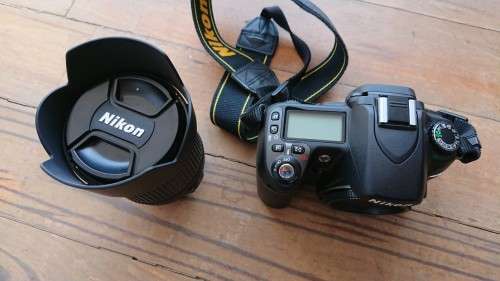 Nikon D80 Digital DSLR Camera with 18-135mm Lens
