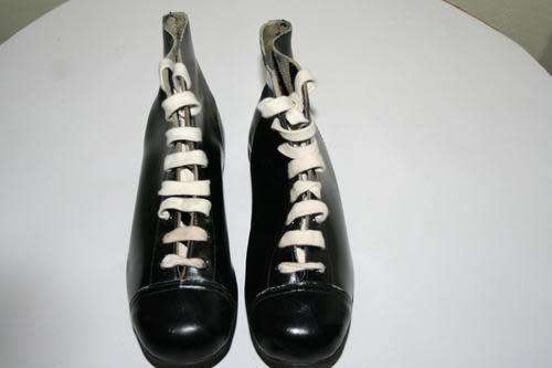 BRAND NEW VERY SCARCE AND OLD 1956-1958 PAIR OF LEATHER STUD RUGBY BOOTS