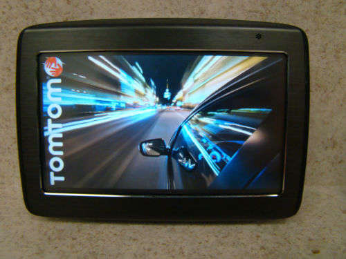 TOMTOM VIA 1435 - WITH 2013 SA MAPS