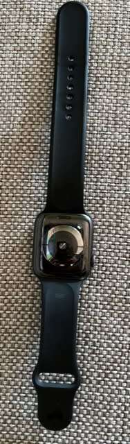 Apple Watch Series 5 44mm Space Grey