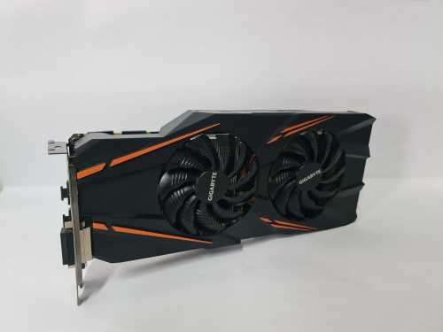 GIGABYTE GTX 1070 WindForce 2X OC Rev. 1.0 (Excellent Condition)