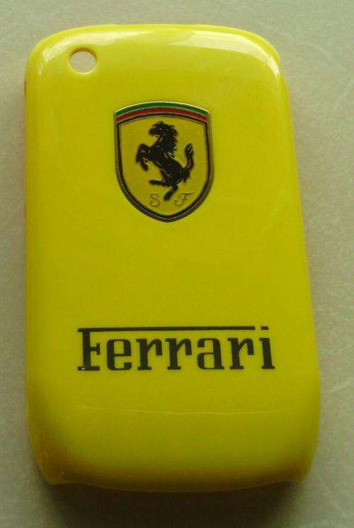 BLACKBERRY 9300 COVER FERRARI YELLOW