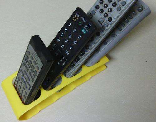 Remote Organizer 4s yellow