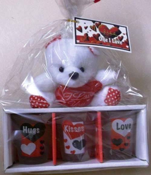 VALENTINES 3 TOT GLASSES WITH TEDDY