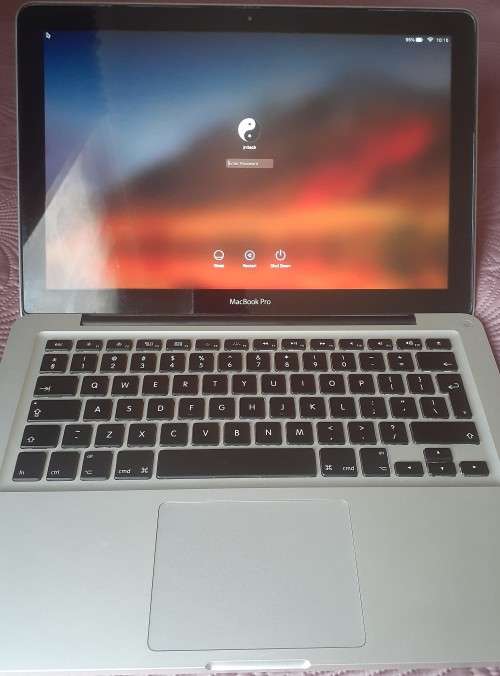 Apple MacBook Pro 2.4GHz Core i5 8GB RAM 500GB SSD - HIGH SIERRA IN EXCELLENT CONDITION