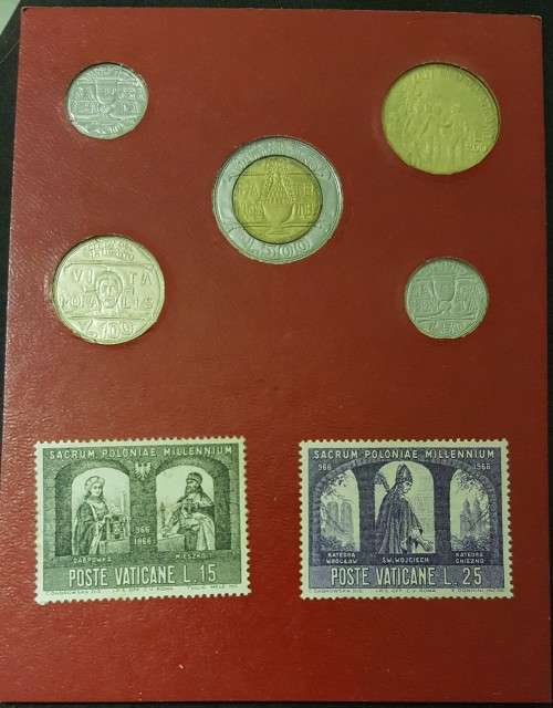 EXTREMELY RARE VATICAN COIN & STAMP SOUVENIR SET