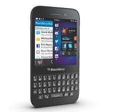 Blackberry Q5 in excellent condition.