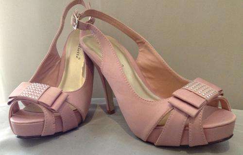 Stiletto dusty pink shoes size 6