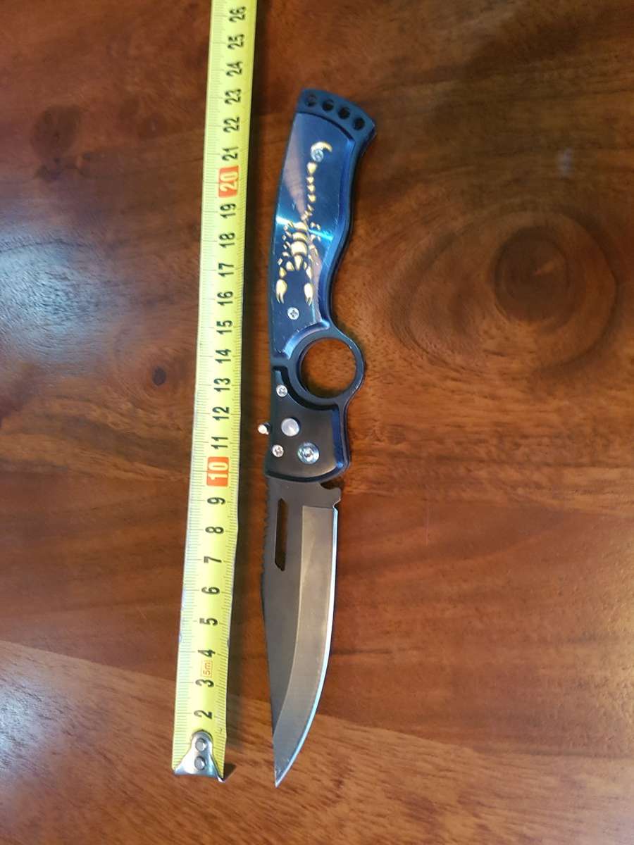 Button-Release Sharp Scorpion Automatic Folding Knife - CLEARANCE