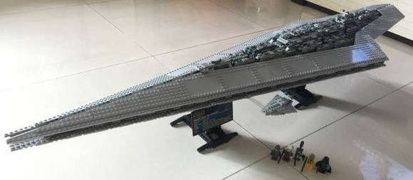Massive Star Wars Super Star Destroyer Set - Excellent Condition (No Box) - CLEARANCE