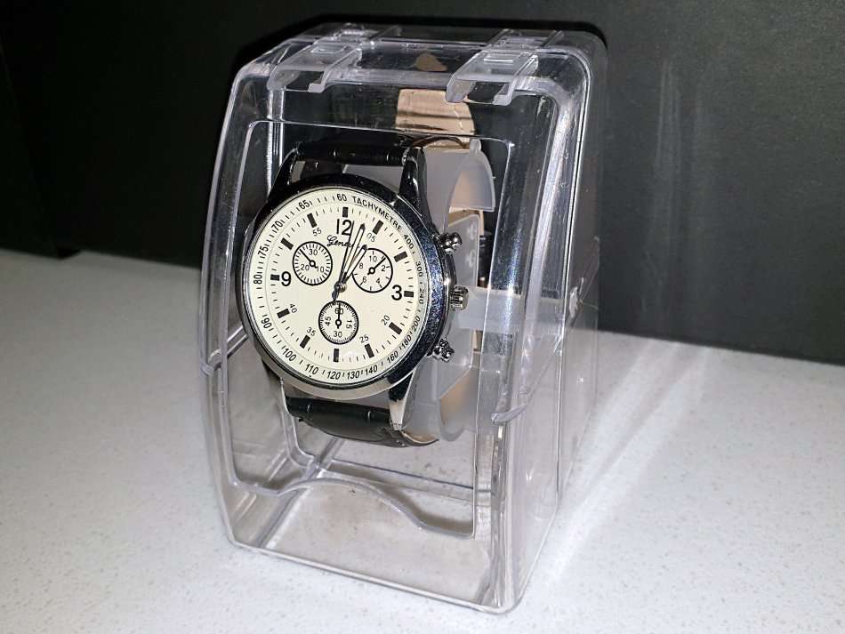 Lightweight Military Quartz Analog Men's Watch - CLEARANCE