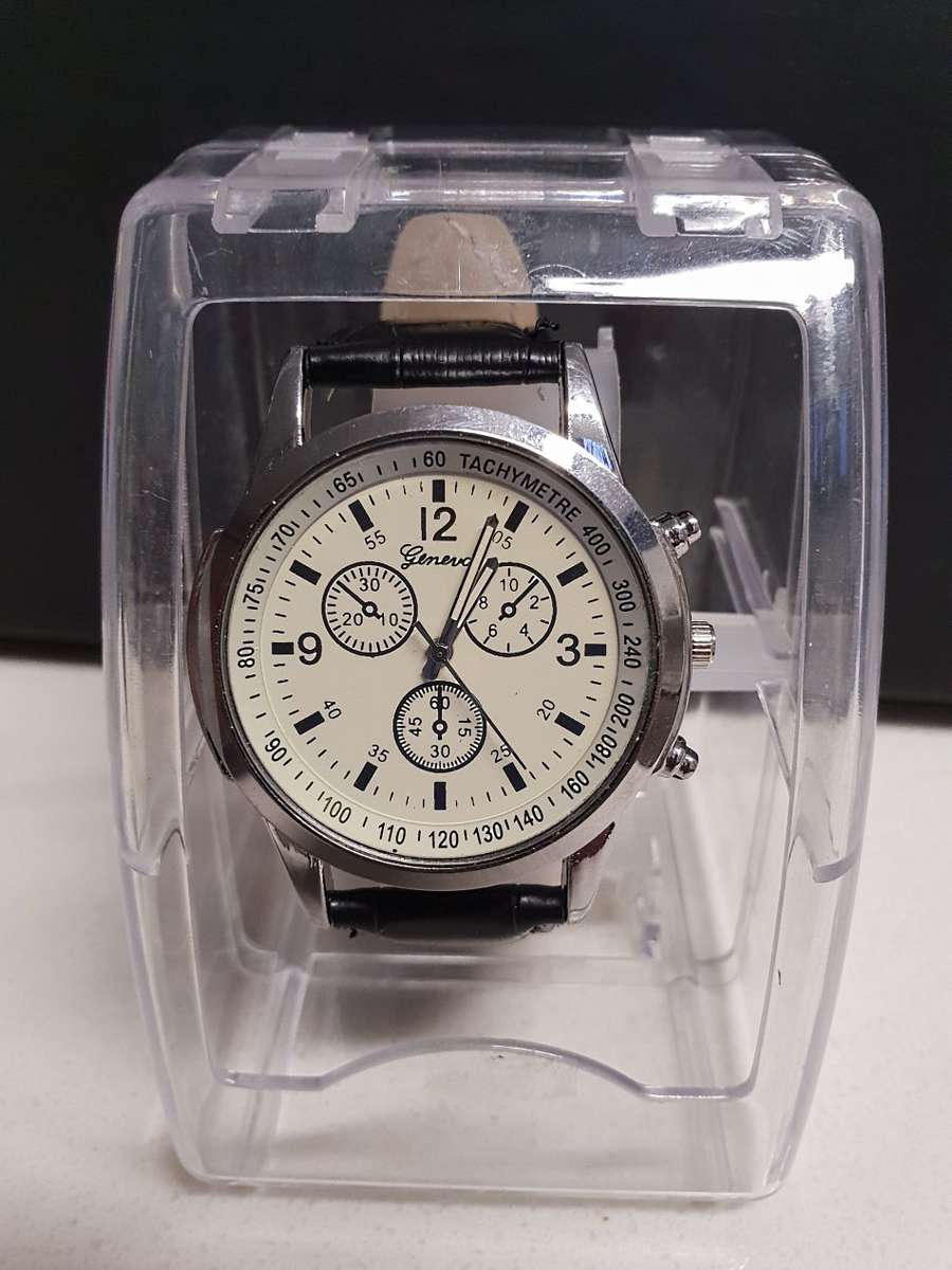 Lightweight Military Quartz Analog Men's Watch - CLEARANCE