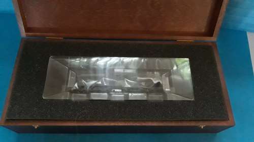 Marklin HO Gauge 37981, Steam Locomotive with Tender, WITH Marklin HO 43984, Passenger Car set