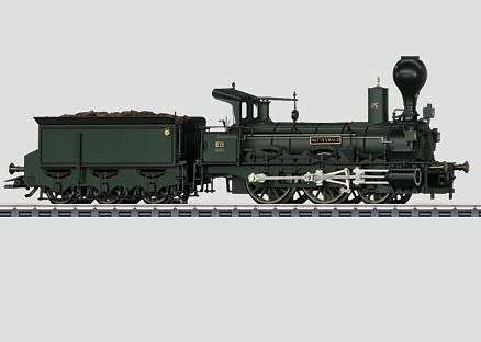 Marklin HO Gauge 37981, Steam Locomotive with Tender, WITH Marklin HO 43984, Passenger Car set
