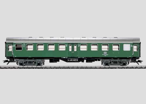 Marklin HO Gauge 4132 Passenger Car
