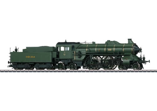 Marklin 37015: HO Gauge Steam Express Locomotive with a tender