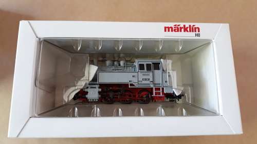 Marklin 33043: HO BR 80 "Museum" Tender Locomotive, Era II