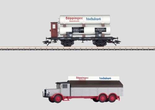 Marklin 48004 HO Gauge Gas Tank Car with 3 gas containers and brakeman`s cabin, with MAN SIH6 truck